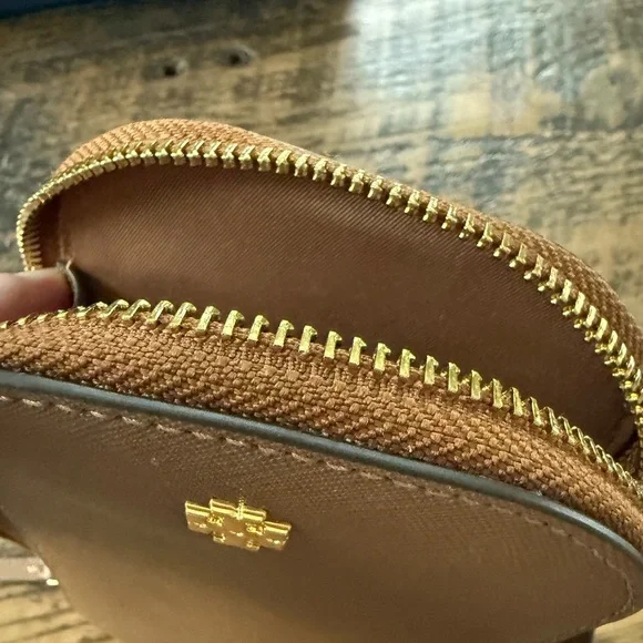 Gently used - Tory Burch Emerson Brown Leather Crossbody Bag - Picture 8 of 8